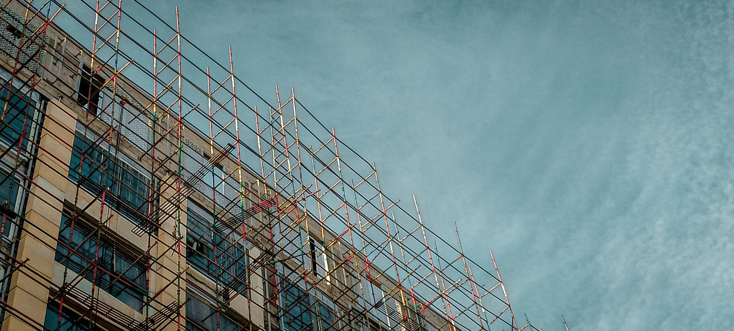 שיפוץ בניין