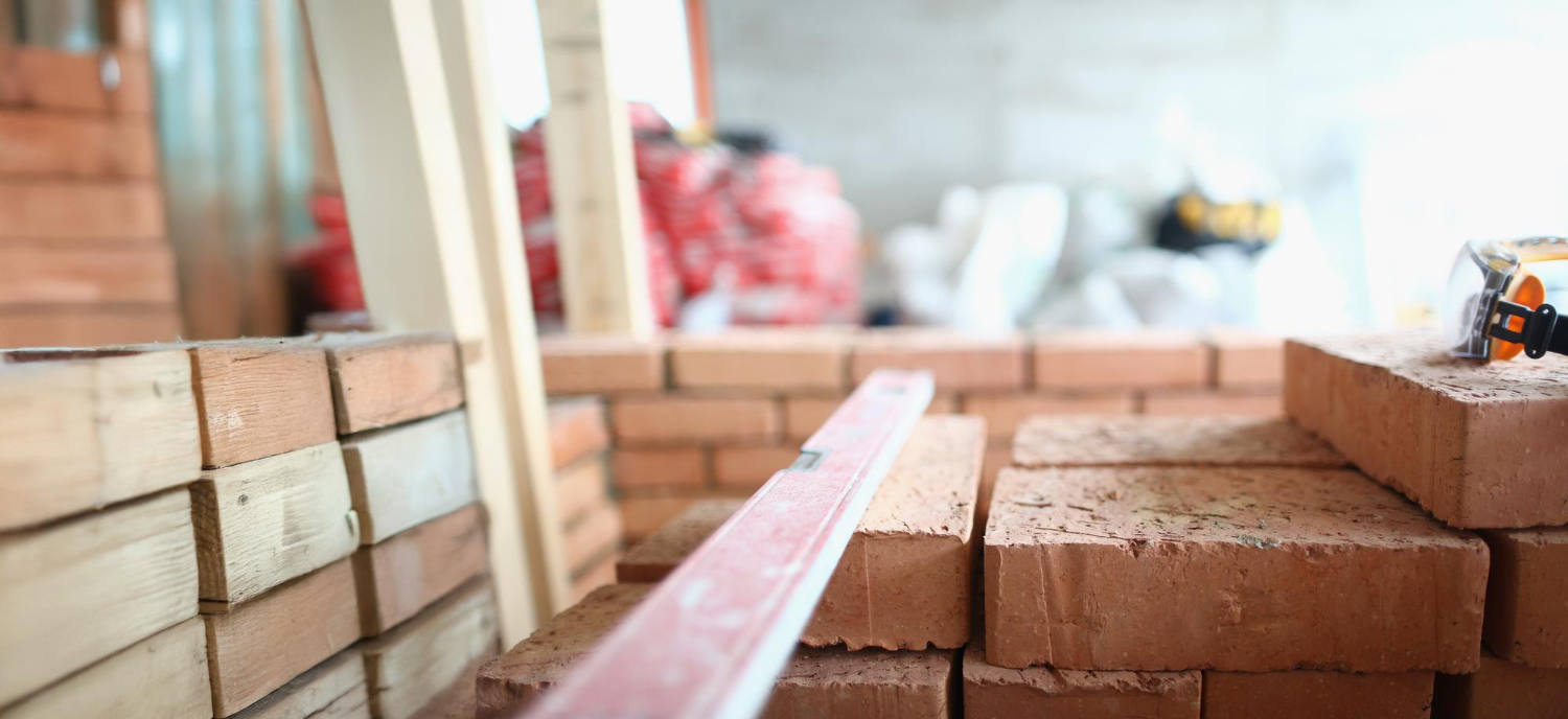 שיפוץ בניין